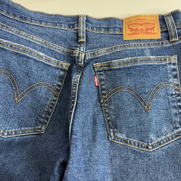 Levi's Distressed Wedgie Straight Medium Wash Jeans Size 28 - Picture 10 of 16